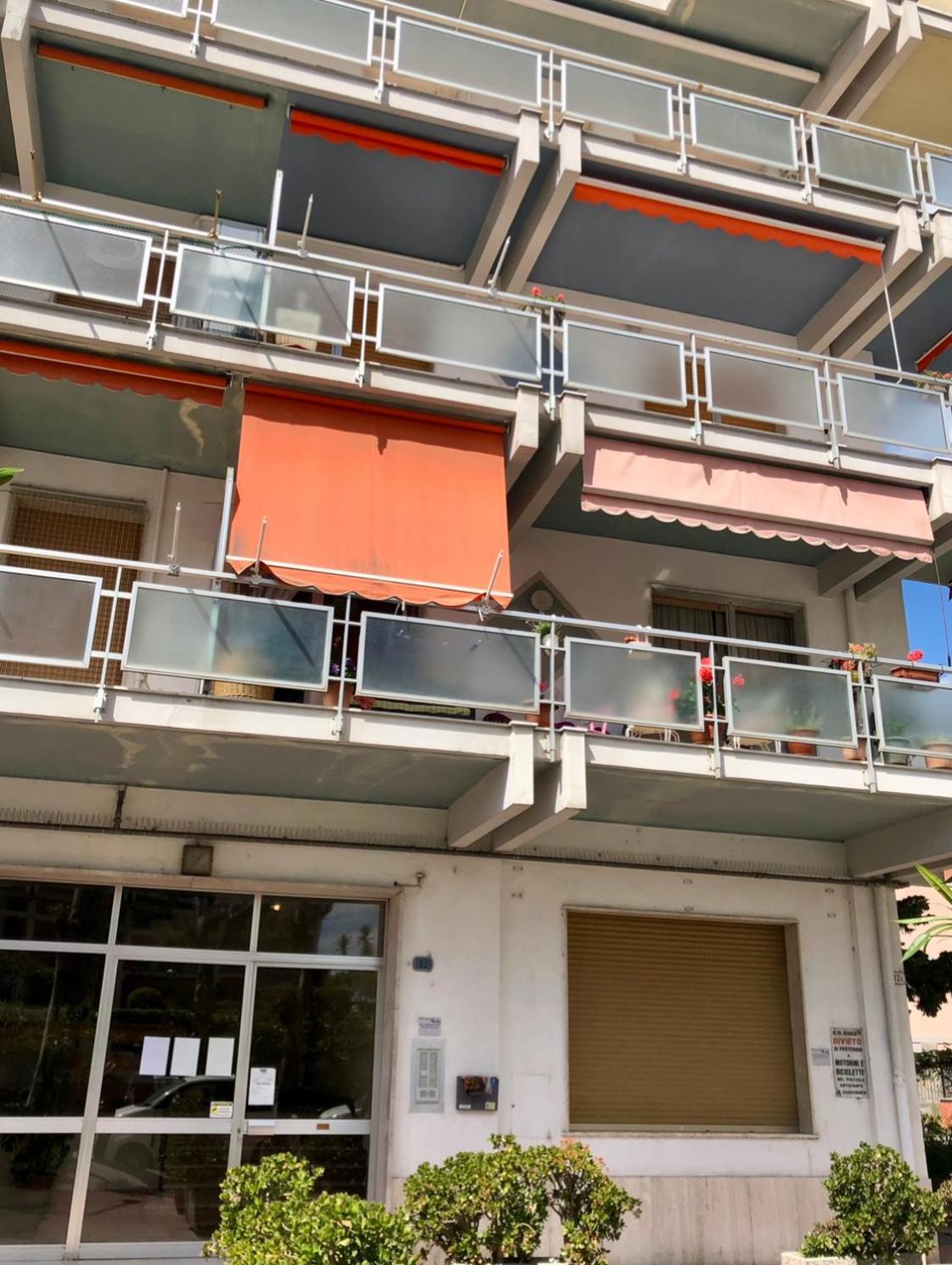 Casa Emily Lägenhet Ventimiglia Exteriör bild